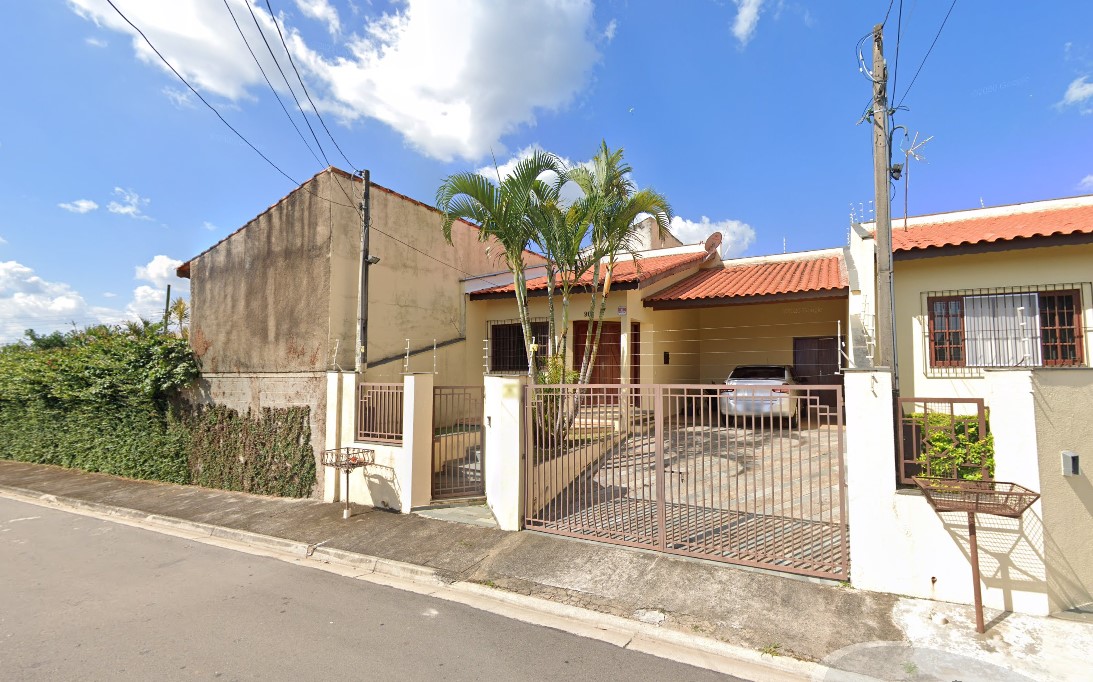 Atibaia (SP) – Casa no Jardim Eneide com 144,52m² de Área Construída - Inativo