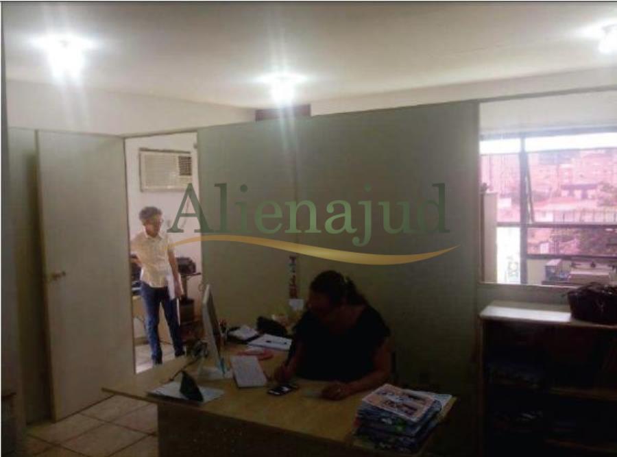 Direitos - Sala c/ área útil de 49m² situado a Av. Pedro Lessa - Embaré - Santos/SP