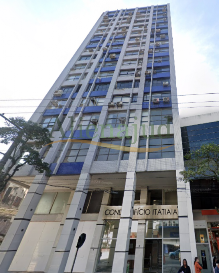 Conjunto de Escritório c/ área aproximada de 26,87m² situado à Rua General Câmara - Santos/SP