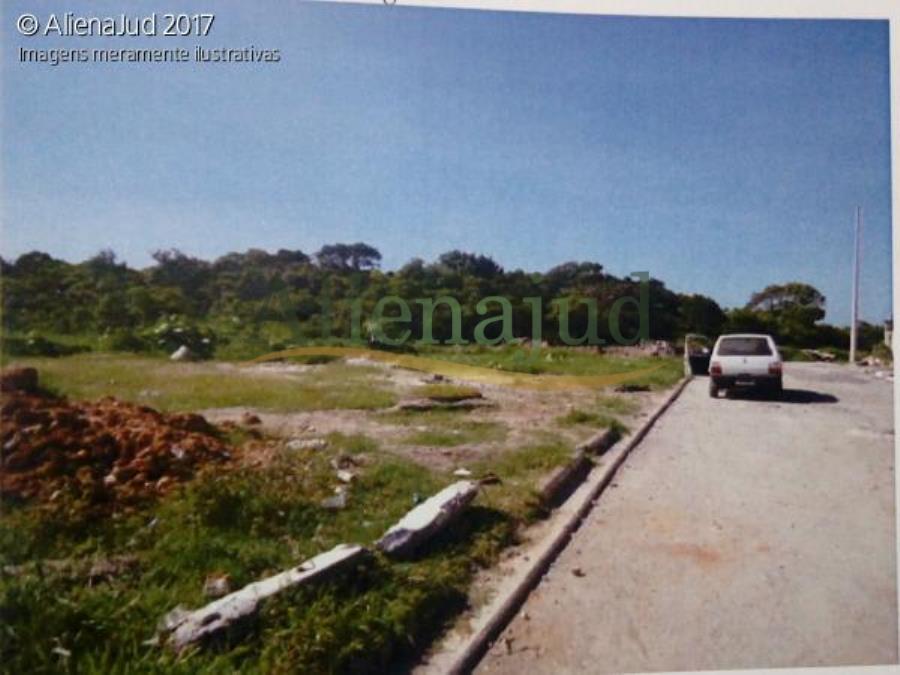 Terreno em São Vicente de 127m²