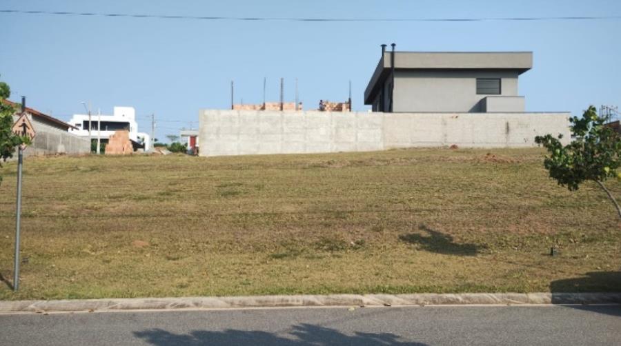 Taubaté/SP - Itapecerica - Terreno com 305m² - Taubaté/SP