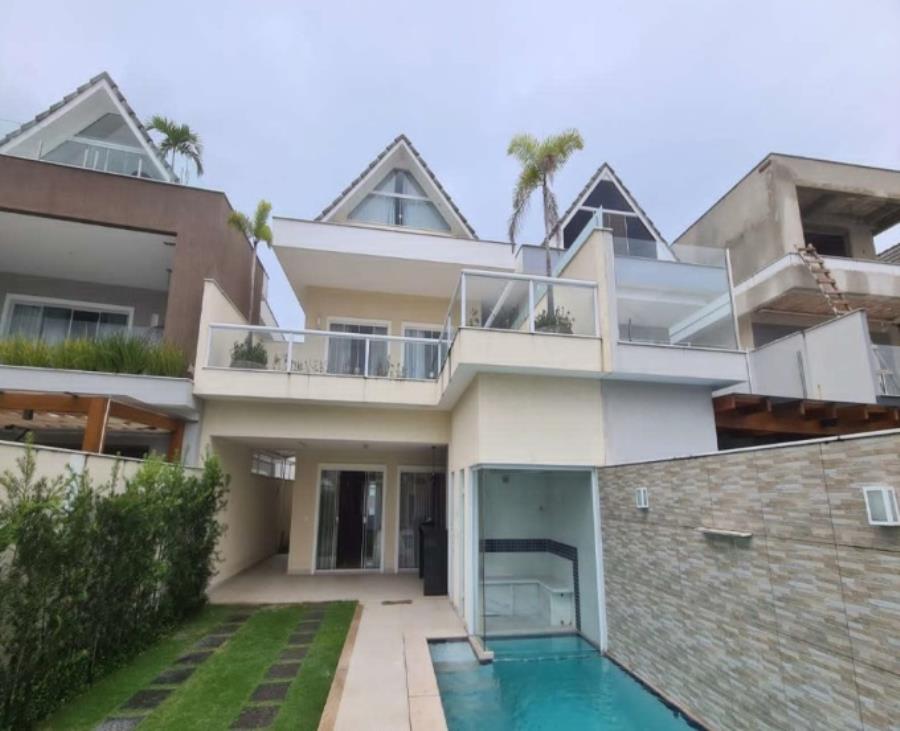 Rio de Janeiro/RJ - Recreio dos Bandeirantes - Casa com 253m² - Rio de Janeiro/RJ