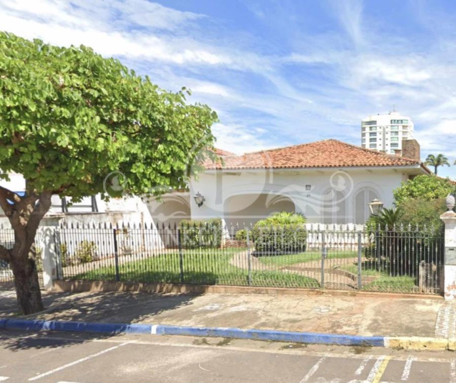 Casa 300m² 4 dorm sendo uma suíte - Centro Birigui