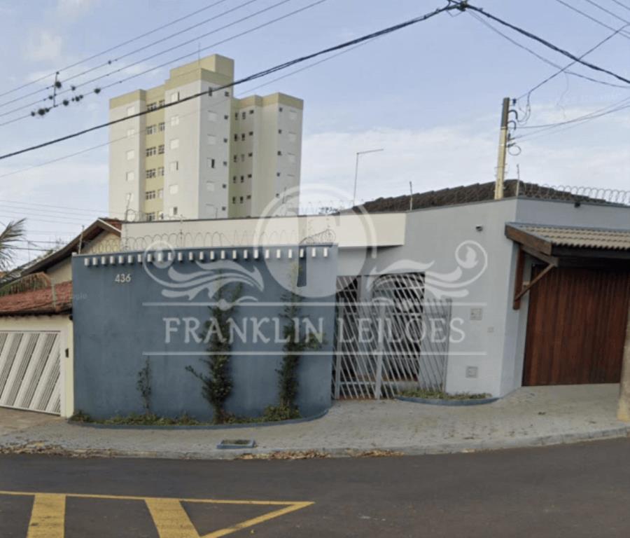 Imóvel Comercial 248,00m² - 5 salas e 2 vagas - Cidade Jardim São Carlos