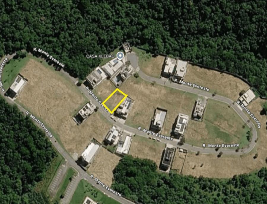 SANTANA DO PARNAÍBA- LOTE NO RESIDENCIAL SERRA DO SOL-584M²