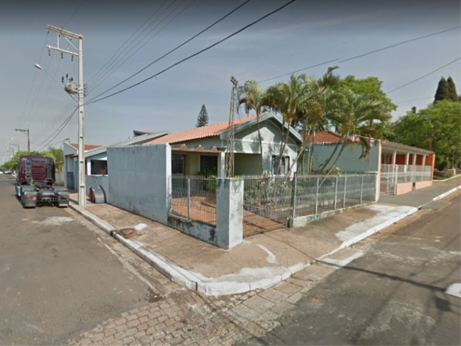 CASA DE 02 DORM. 01 SUÍTE- SALA-COZINHA- 242,55M² ÚTIL - Acrelândia/AC