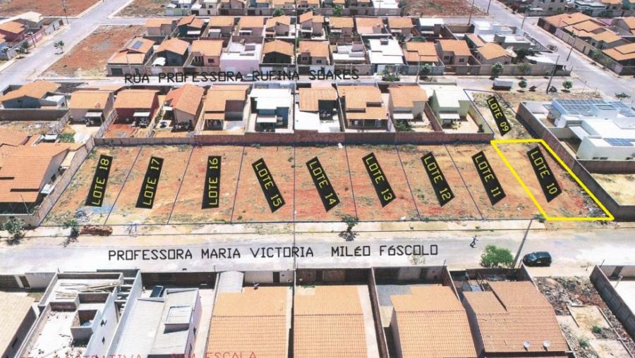 IMÓVEL URBANO: Área Institucional. Um lote de terreno nº 210, Quadra 46, setor 16, com área de 250,00m² (duzentos e cinquenta metros quadrados), Pompéu/MG, B: Morada do Sol, na R: Prof.Maria Victória Miléo Fóscolo, NO ESTADO EM QUE SE ENCONTRA. - Pompéu/MG
