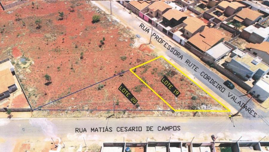 IMÓVEL URBANO: Área Institucional. Um lote de terreno nº 201, Quadra 50, setor 16, com a área de 346,53m², situado nesta cidade de Pompéu/MG, bairro Morada do Sol, na Rua Matias Cesário de Campos, NO ESTADO EM QUE SE ENCONTRA. - Pompéu/MG