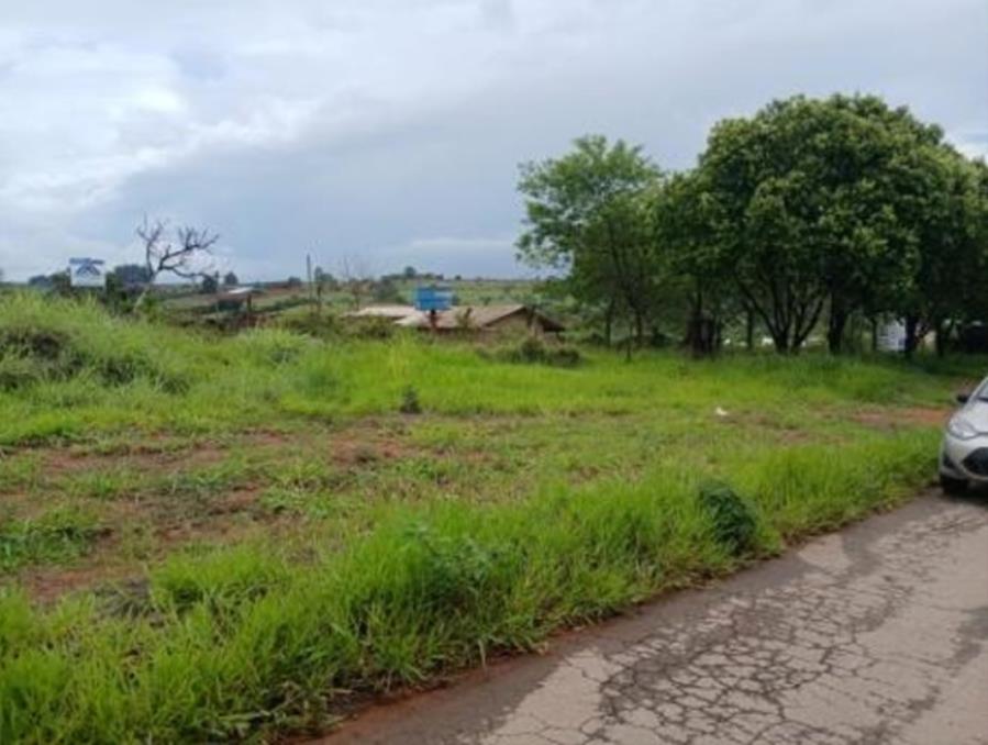 Lote nº 12, Quadra nº 04, situado na Rua Imbiara, no loteamento denominado Distrito Industrial, Araxá/MG, com área de 2.751,50m², matriculado sob nº 19.490 no Registro de Imóveis de Araxá. - Araxá/MG