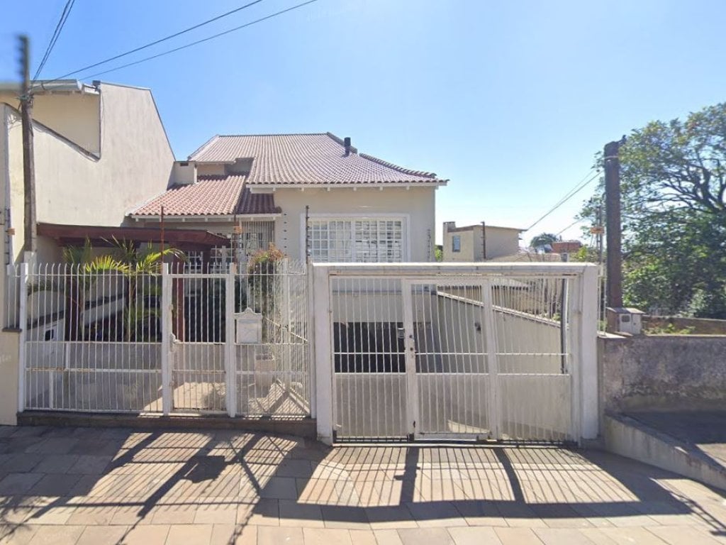 Casa 319 m²