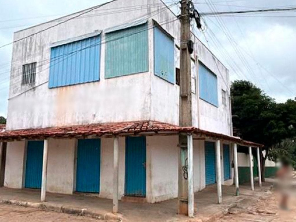 Imóvel Residencial e Comercial 215 m²