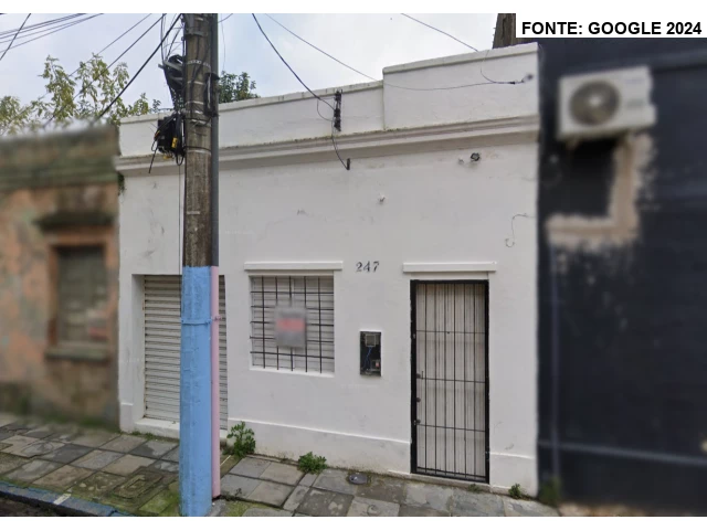 Casa - terreno - 112,63m² - R. Luiz Loréa 247