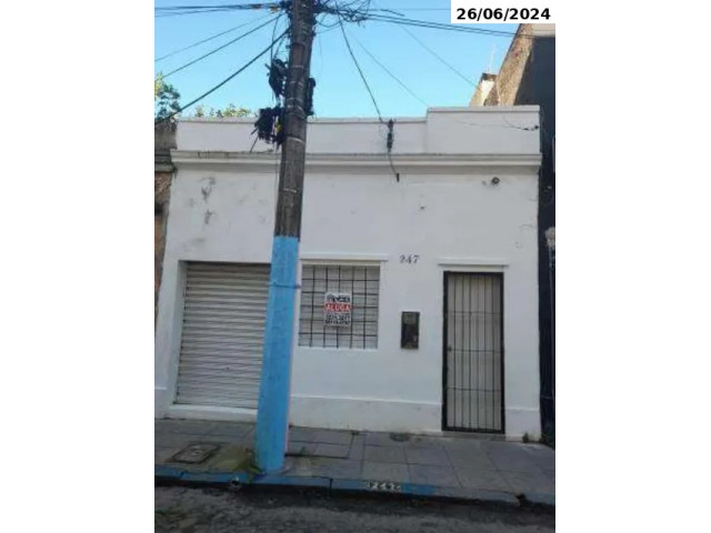 Casa - terreno - 112,63m² - R. Luiz Loréa 247