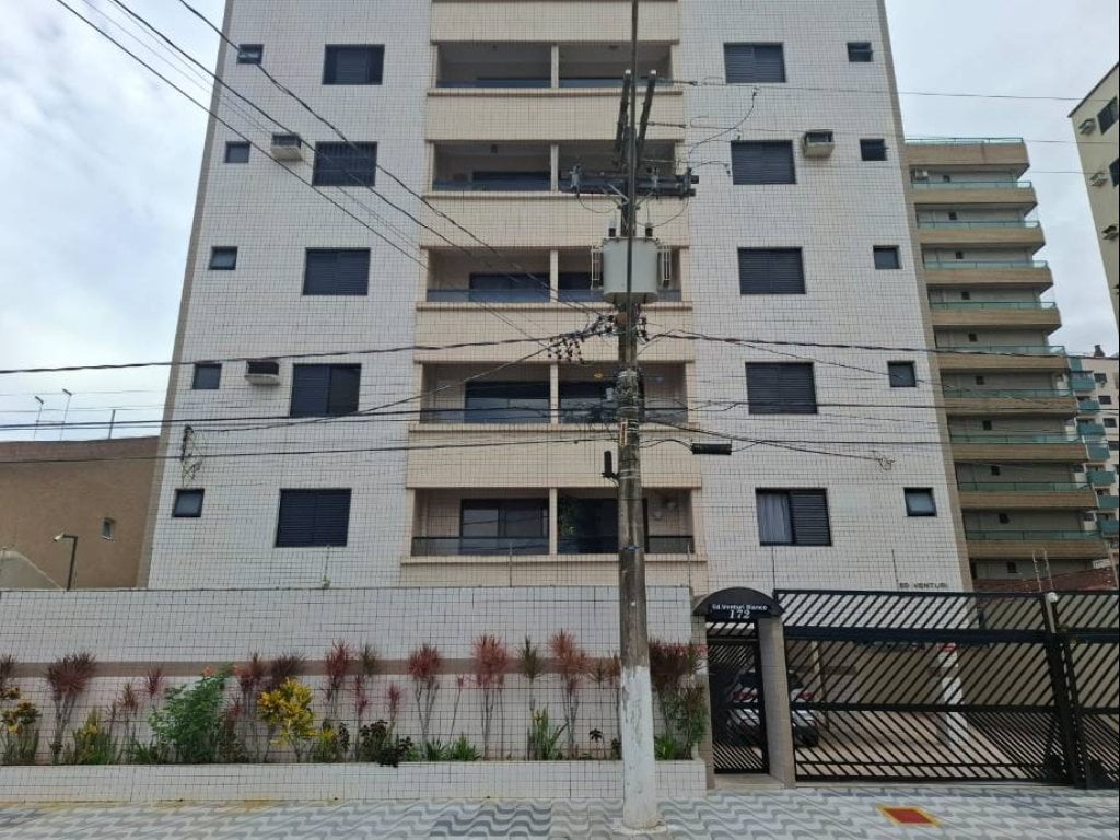 Apartamento 303 m² com 01 vaga (Próx. à Praia)