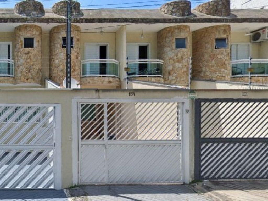 Casa em Condomínio 121 m²