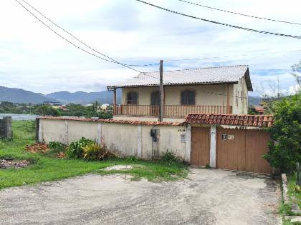 Casa, Padrão, 1 Vaga(S) de Garagem
