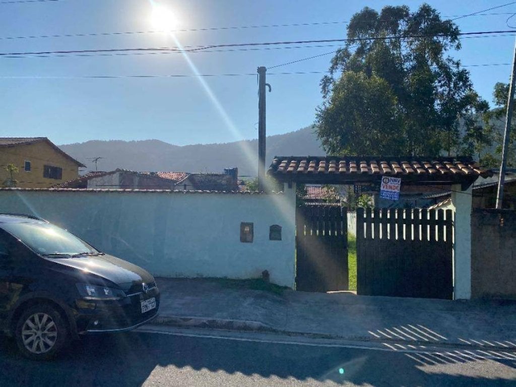 Casa, Padrão, 0 Vaga(S) de Garagem