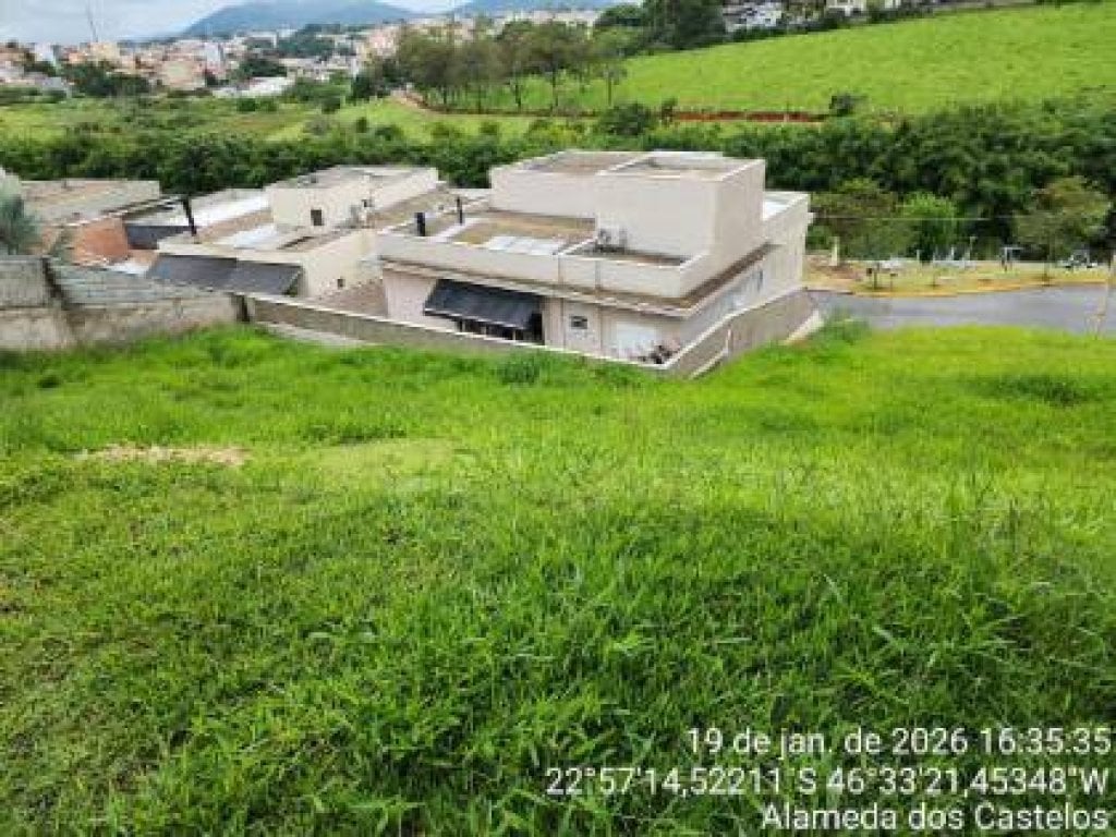 Lote, em Condomínio, 0 Vaga(S) de Garagem