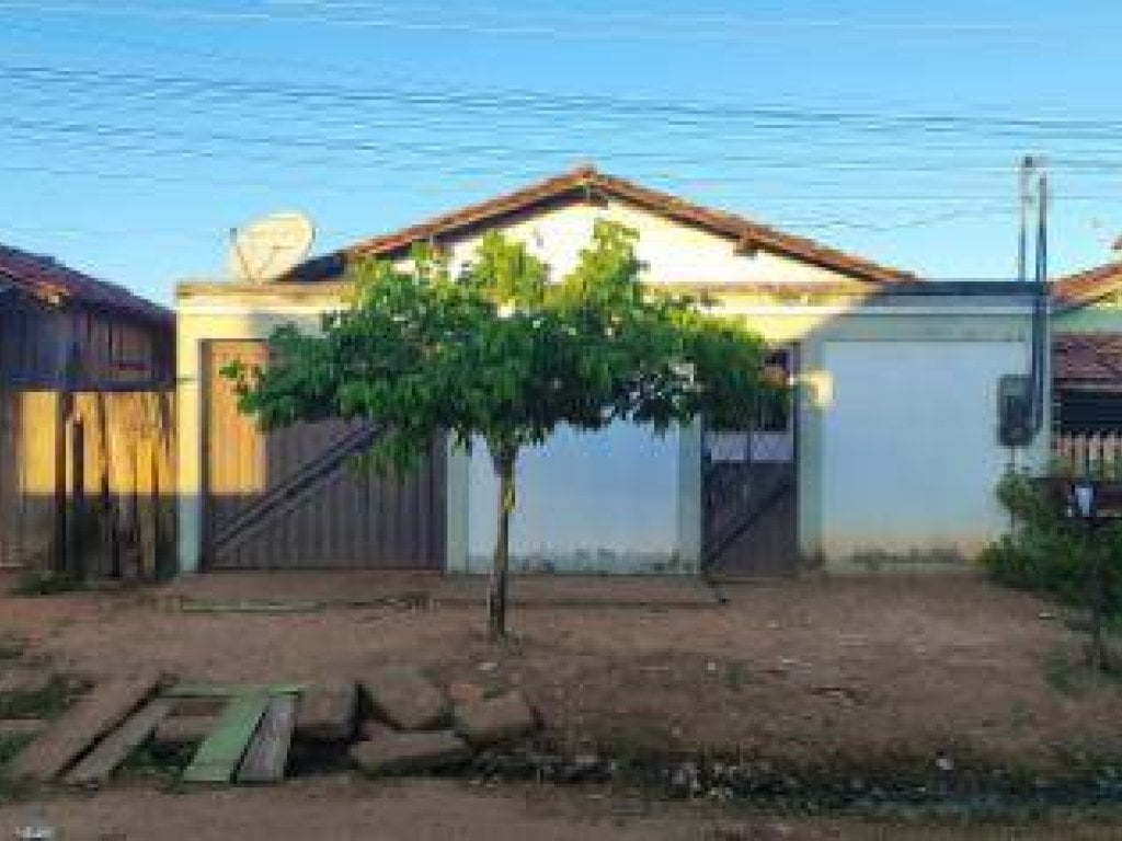 Casa, Padrão, 0 Vaga(S) de Garagem