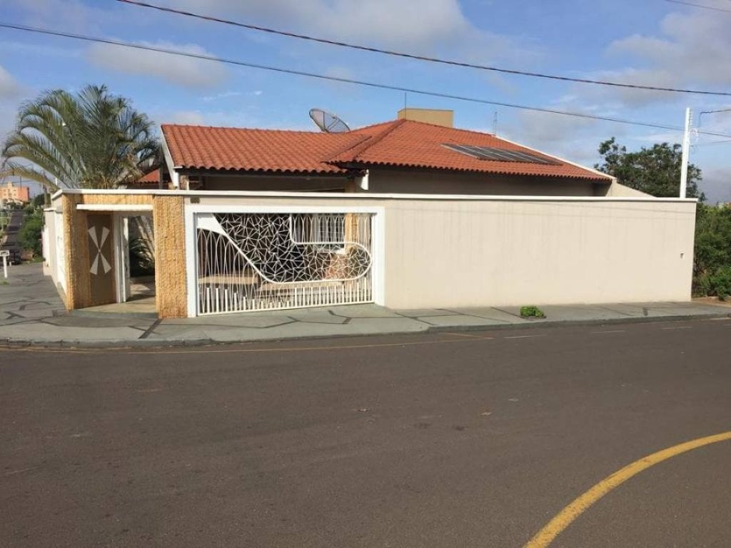 Casa 401 m²