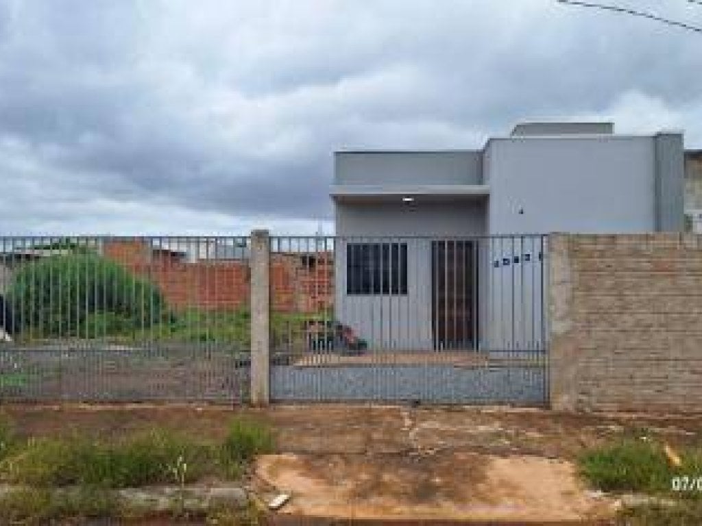 Casa, Padrão, 1 Vaga(S) de Garagem