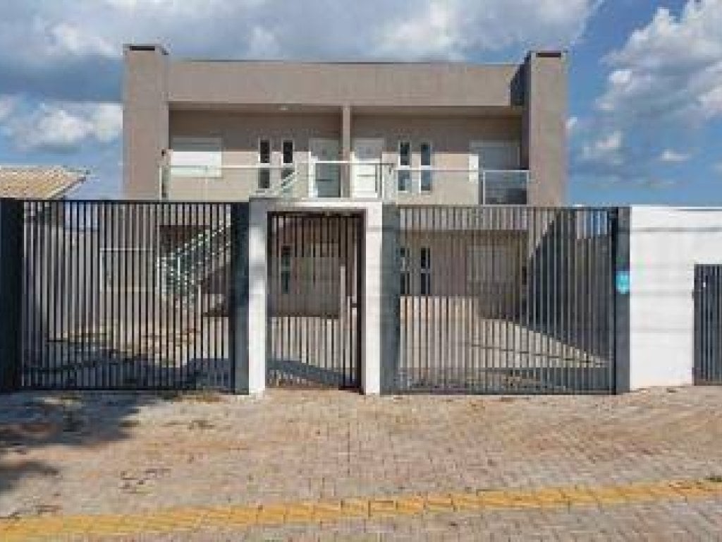 Casa, em Condomínio, 1 Vaga(S) de Garagem