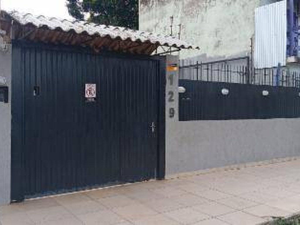 Casa, Padrão, 0 Vaga(S) de Garagem