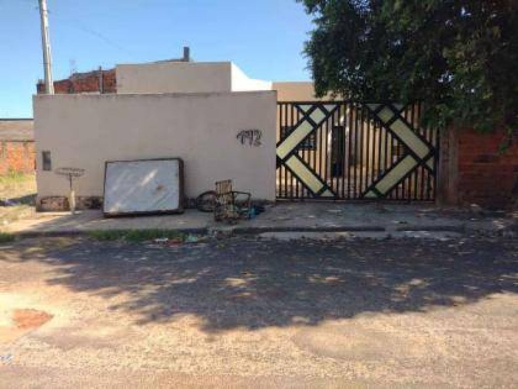 Casa, Padrão, 1 Vaga(S) de Garagem