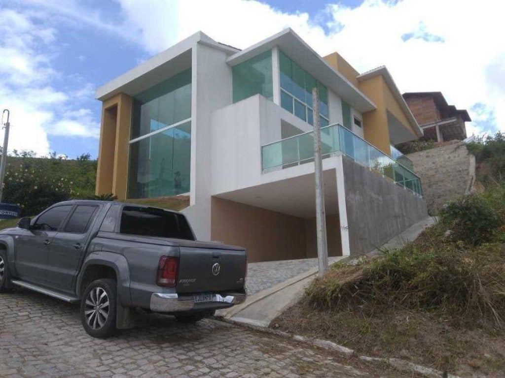 Casa, em Condomínio, 0 Vaga(S) de Garagem