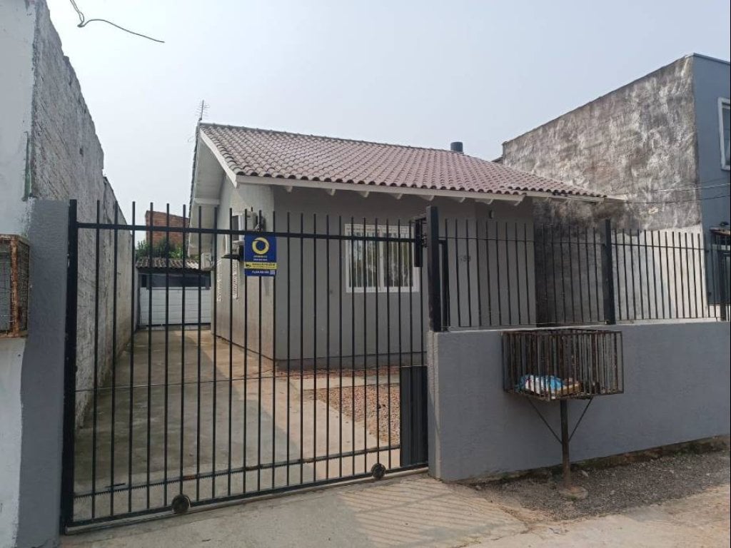Casa, Padrão, 0 Vaga(S) de Garagem