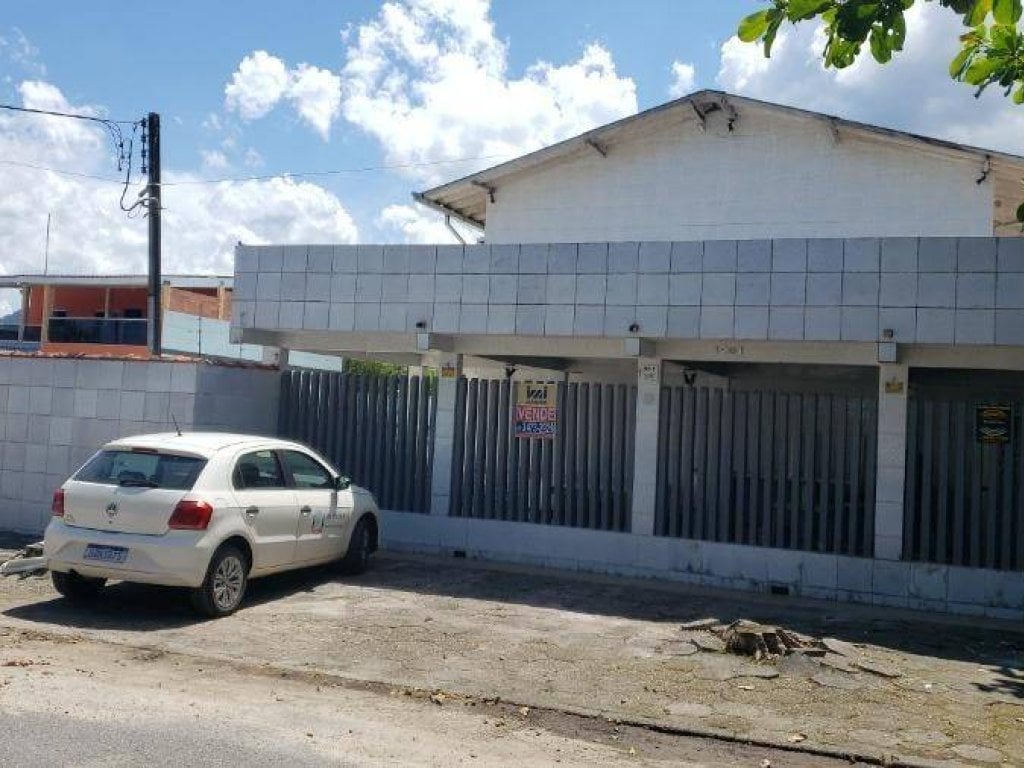 Casa, em Condomínio, 0 Vaga(S) de Garagem
