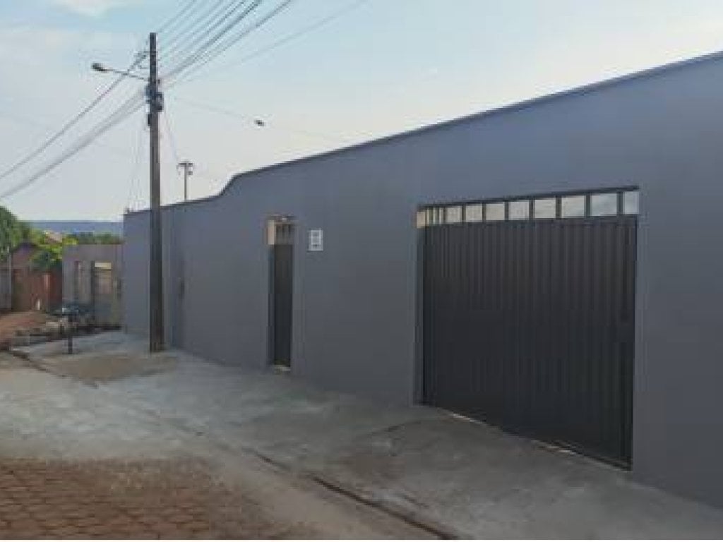 Casa, Padrão, 1 Vaga(S) de Garagem