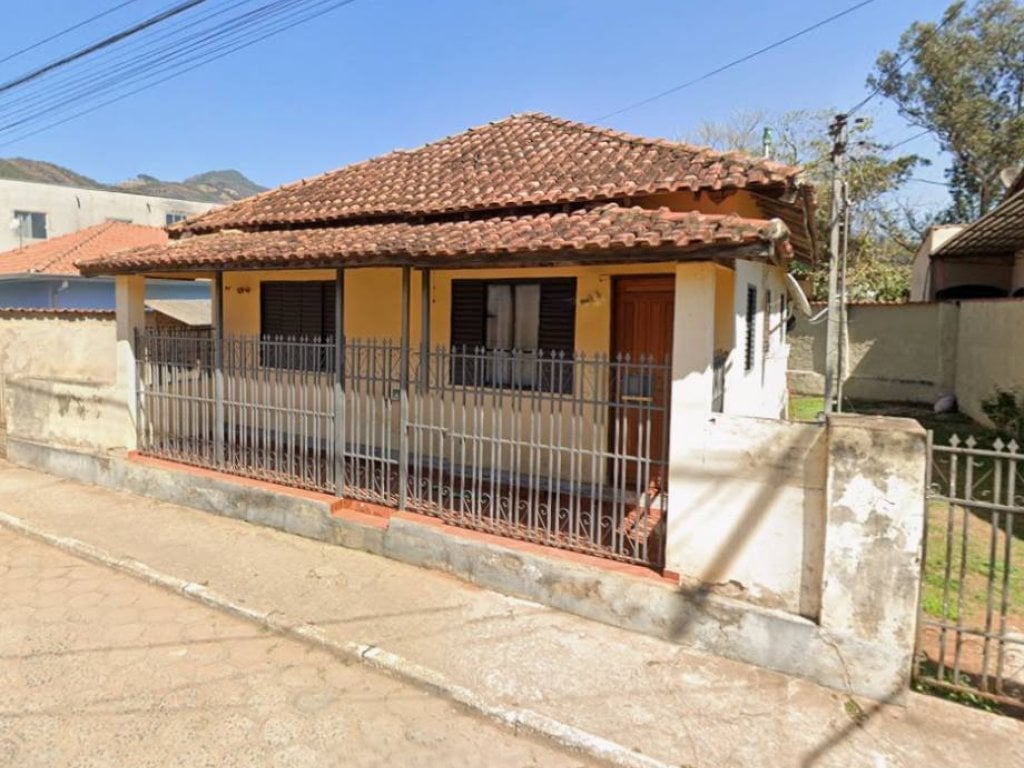 Casa, Padrão, 1 Vaga(S) de Garagem