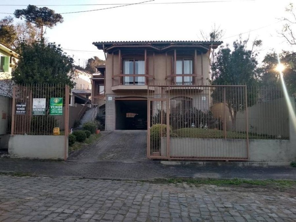 Casa 294 m²