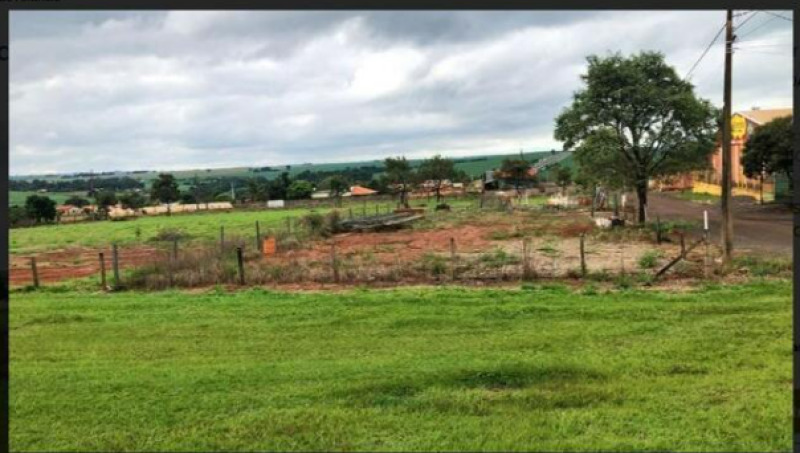 TERRENO SITUADO NA CIDADE DE SALTO GRANDE - OURINHOS (Lote 4 - Quatra 72