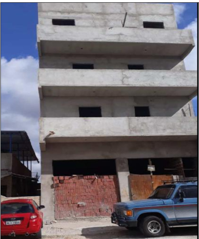 UM TERRENO/PRÉDIO LOCALIZADO NA CIDADE DO CEARÁ