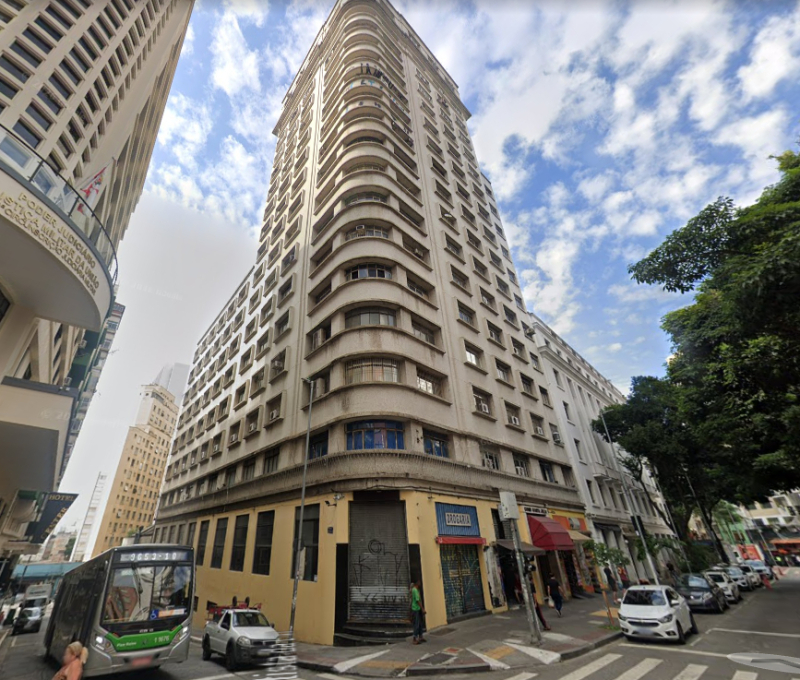 PARTE IDEAL 25% DO SUBSOLO COM 74,9398 m² DO ED. SANTA JÚLIA NA RUA CÁSPER LIBERO E CORONEL BASTISTA - CENTRO HISTÓRICO DE SP