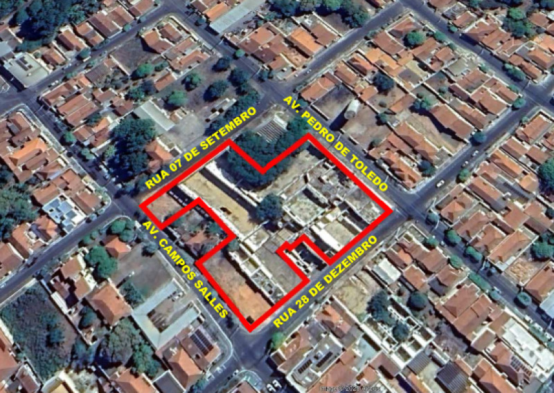 IMÓVEL URBANO NO CENTRO DE JOSÉ BONIFÁCIO - TERRENO DE 6.097,80 m² COM PRÉDIOS INDUSTRIAIS E ADMINISTRATIVOS