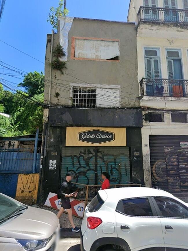 PRÉDIO E RESPECTIVO TERRENO NO CENTRO - RJ