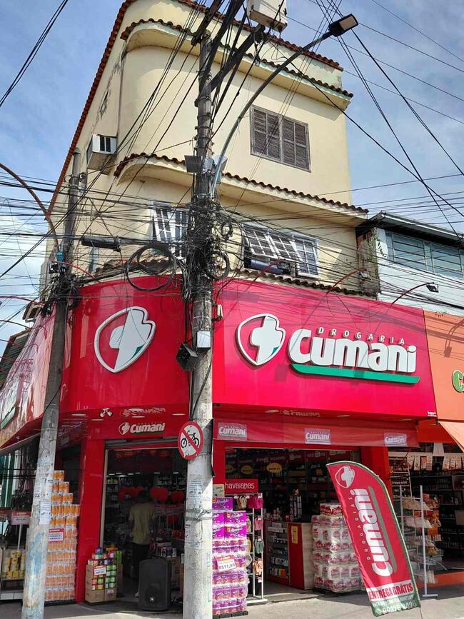 01) Imóvel à Rua Dr. Siqueira, nº 388 (esquina), Centro, Magé/RJ