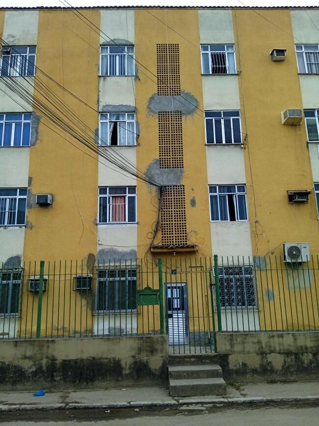 APTO (FUNDOS) APROXIMADAMENTE 52 m2 NO CENTRO DE DUQUE DE CAXIAS - RJ