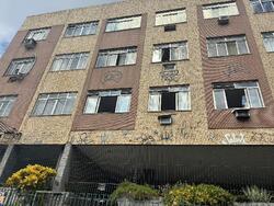 Apto - Área priv.: 82 m²Com 2 qt, 1 Banh., 1 Vaga Gar. - Loc.: AV. DOUTOR AGENOR DE ALMEIDA LOYOLA, N. 1330, Apto. 303, BANCARIOS - RIO DE JANEIRO/RJ - CEP: 21911310 - IPTU: 16770307 - Matr.: 61450 - Of.: 11