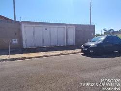 Casa - Área priv.: 52,53 m²Com 1 qt, 1 Banh. - Loc.: RUA GINO BELTRAME, N. 70, LT 16 QD 04, PLANALTO VERDE I - JABOTICABAL/SP - CEP: 14875100 - IPTU: 37193 - Matr.: 48169 - Of.: 1