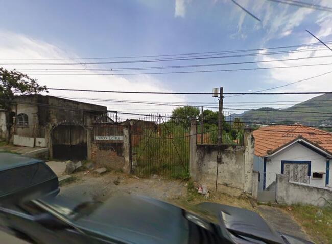 Imóvel em Cascadura