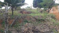 Terreno - Área total: 334,75 m² - Localizado(a): RUA REI DARIO L, N. SN, LT 24 QD 20, VALE DOS REIS, LOTEAMENTO VALE DOS REIS - CARIACICA/ES - CEP: 29158212 - N° IPTU: 3414314180147000 - MATRÍCULA: 4258 - OFICIO: 1