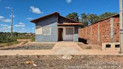 Casa - Área privativa: 62,83 m²Com 2 qt(s), 1 Banheiro(s), - Localizado(a): RUA DOMINGO PIUTA, N. 35, , - DEMERVAL LOBAO/PI - CEP: 64390000 - N° IPTU: 911639 - MATRÍCULA: 8356 - OFICIO: 1