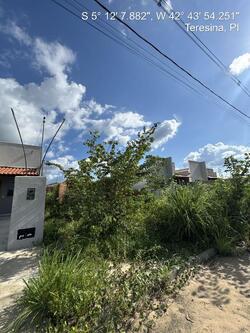 Terreno - Área total: 264 m² - Localizado(a): RUA PROJETADA 01, N. SN, LT 51 QD B2, PEDRA MIUDA, LOT ODETE NUNES - TERESINA/PI - CEP: 64000000 - N° IPTU: 4164792 - MATRÍCULA: 11703 - OFICIO: 9