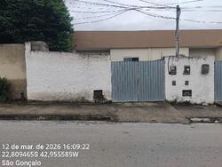 Casa - Área privativa: 59,2 m²Com 2 qt(s), 1 Banheiro(s), - Localizado(a): RUA NOVO MEXICO, N. 10, CS 05, MONJOLOS, FAZENDA RESTAURADA - SAO GONCALO/RJ - CEP: 24723000 - N° IPTU: 361559005 - MATRÍCULA: 80095 - OFICIO: 3