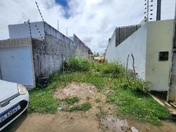 Terreno - Área total: 125 m² - Localizado(a): RUA A, N. SN, LT 38-A QD A, , LOTEAMENTO PARQUE DOS ARACAS - SAO CRISTOVAO/SE - CEP: 49100000 - N° IPTU: 1150380430001 - MATRÍCULA: 28818 - OFICIO: 1